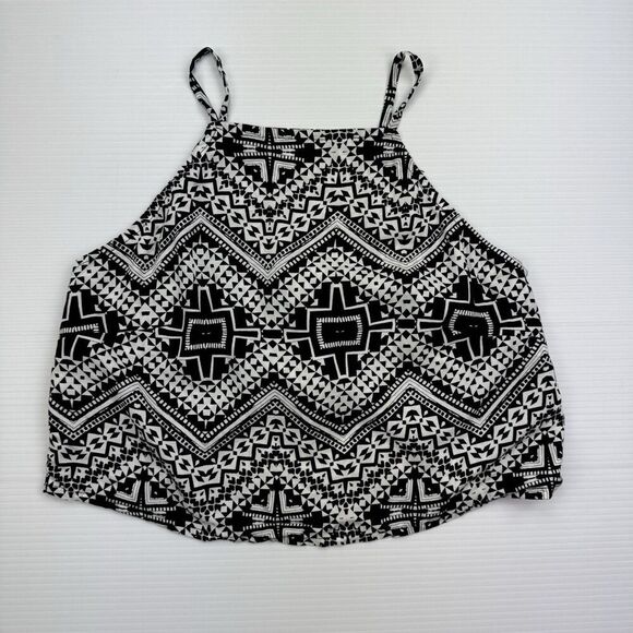 Express Tie Back Cropped Halter Tank Top Chevron Black White Size Medium Boho - Picture 2 of 9